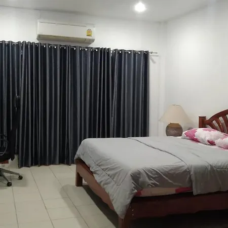 Comfortable House In Latkrabang